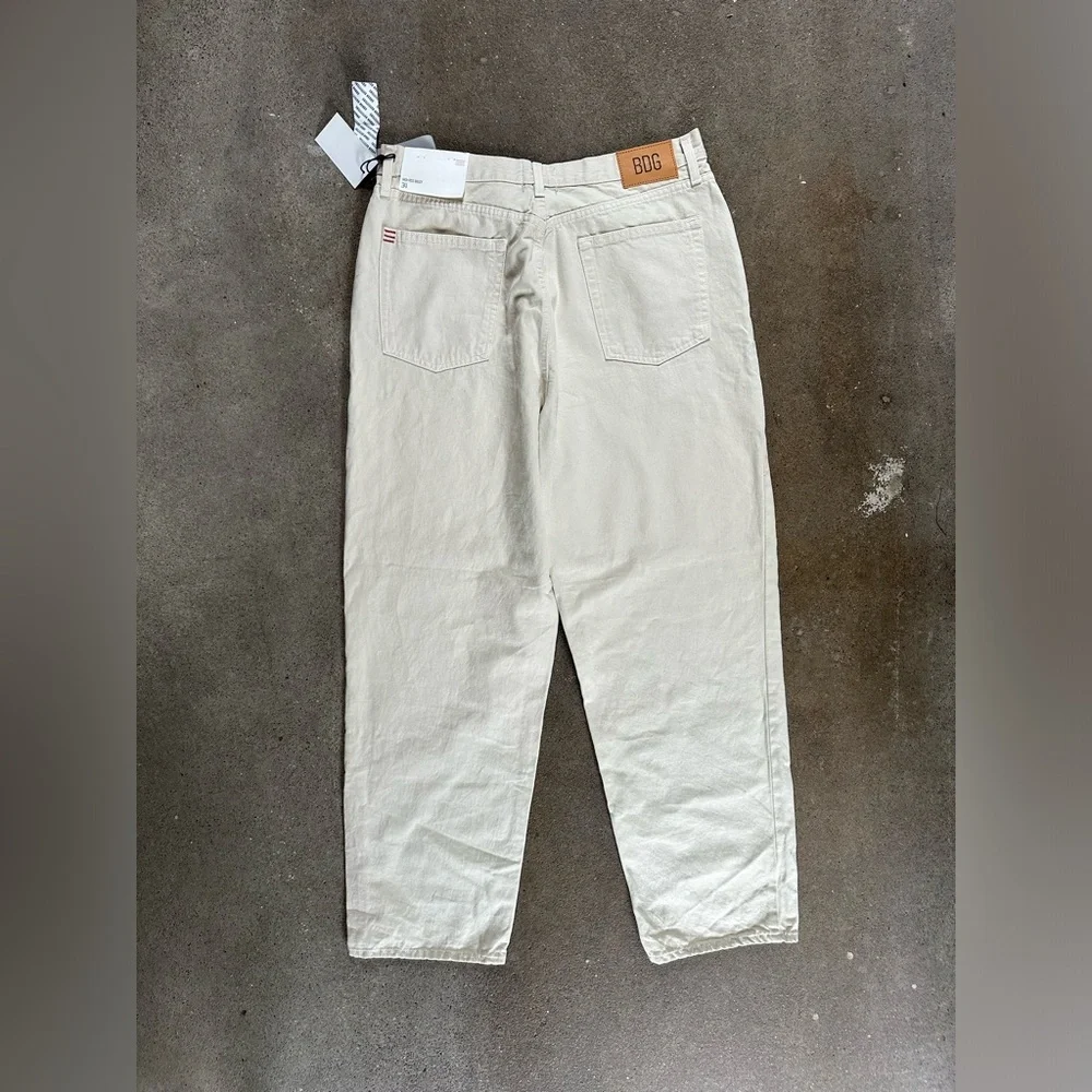 NWT BDG Baggy Jean High Rise in Ivory Size 34|18 Loose Denim Cotton Casual - Picture 2 of 8